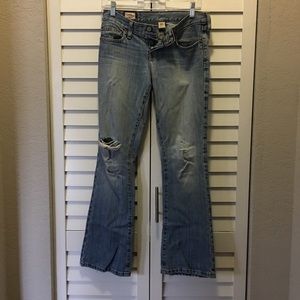 Abercrombie & Fitch Jeans with Holes (Size 00S)